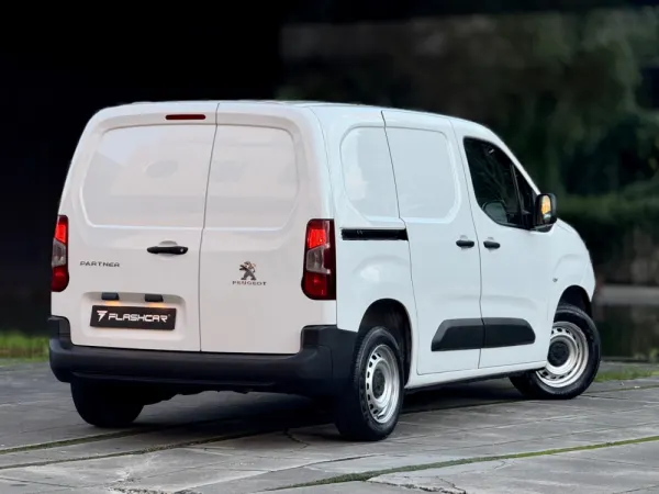 Peugeot Partner 2l comercial 4