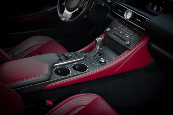 Lexus RC 300h F Sport 34