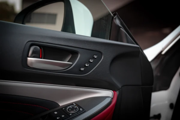 Lexus RC 300h F Sport 25