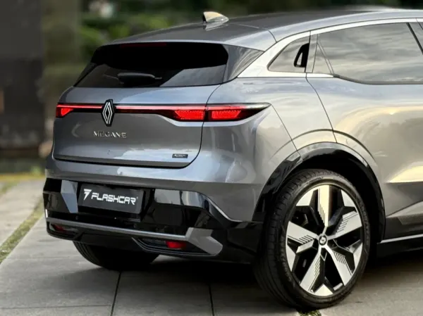Renault Mégane E-Tech EV60 Techno Autonomia Conforto 25