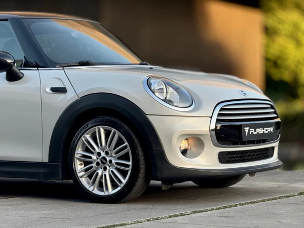 MINI 3 Portas ONE d 13