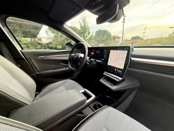 Renault Mégane E-Tech EV60 Techno Autonomia Conforto 21