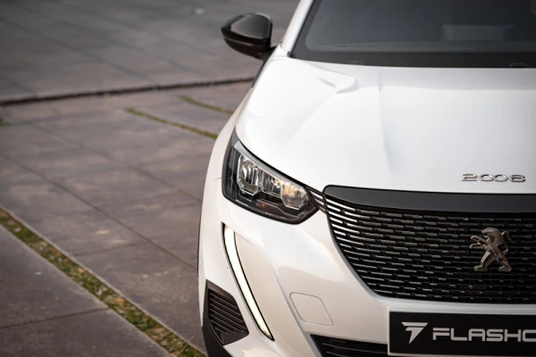 Peugeot 2008 1.2 PureTech Allure Pack 17