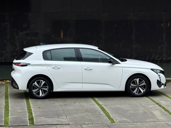 Peugeot 308 1.5 BlueHDi Allure Pack 5