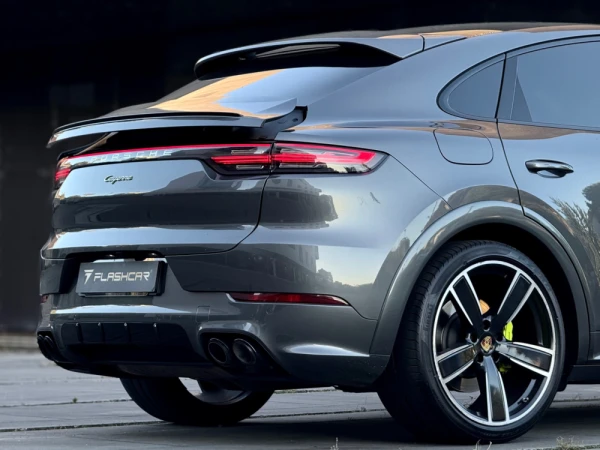 Porsche Cayenne Coupé E-Hybrid Platinum Edition 4