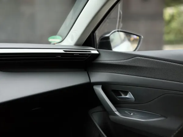 Peugeot 308 1.5 BlueHDi Allure Pack 31