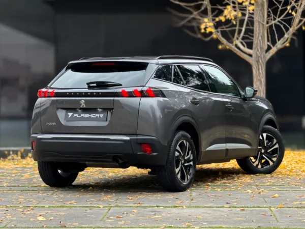 Peugeot 2008 1.2 PureTech Allure Pack 2