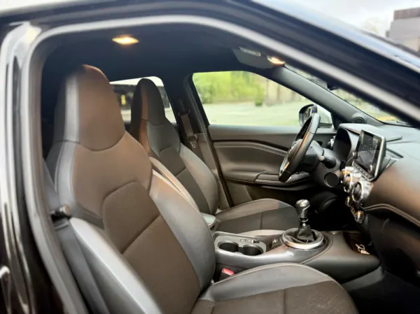 Nissan Juke DIG-T N-Design Black 8