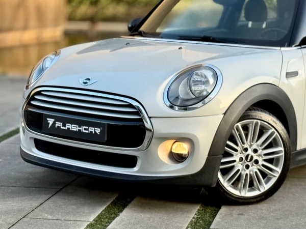 MINI 3 Portas ONE d 20