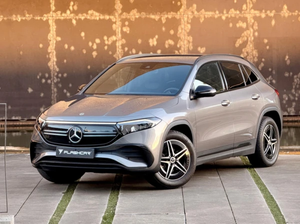 Mercedes-Benz EQA 300 4Matic AMG Line 11