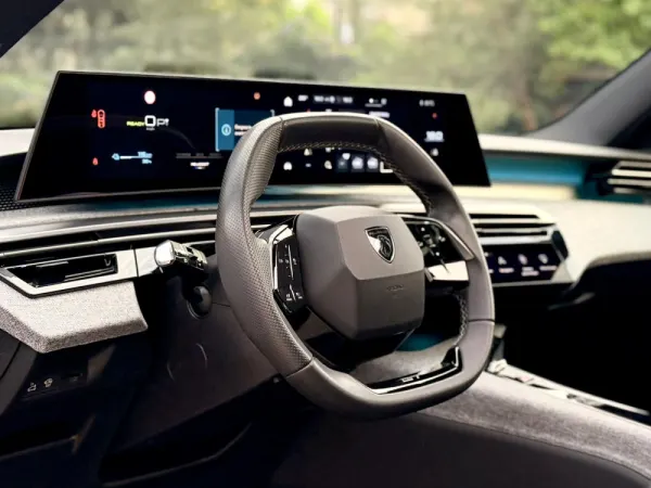 Peugeot E-3008 73 kWh GT 55