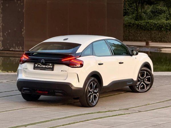 Citroën e-C4 50 kWh Feel 29