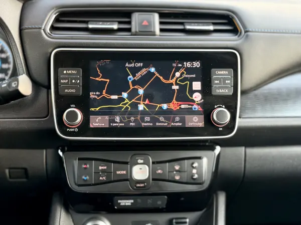 Nissan Leaf N-Connecta Full Led 15