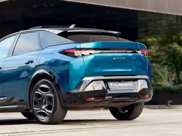 Peugeot E-3008 73 kWh GT 39