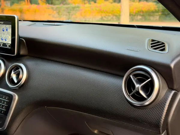 Mercedes-Benz A 180 AMG Line 23