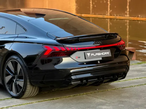 Audi e-tron GT quattro 20