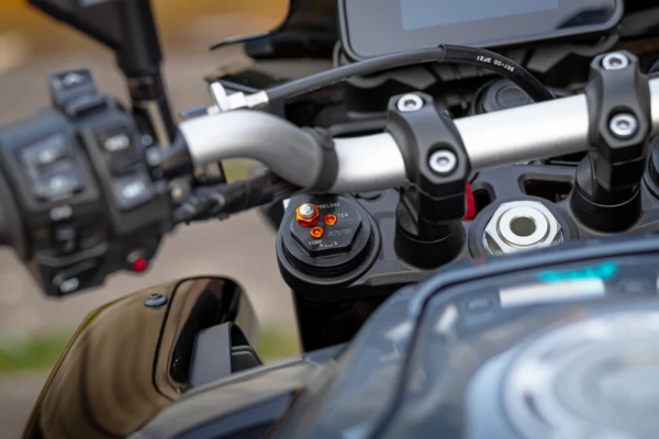 Yamaha MT-10 AKRAPOVIC 15