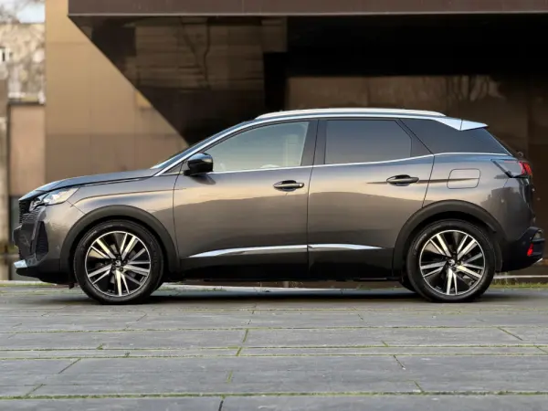 Peugeot 3008 1.6 Hybrid4 GT Line e-EAT8 31