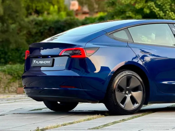 Tesla Model 3 Long Range AWD Dual Motor 2