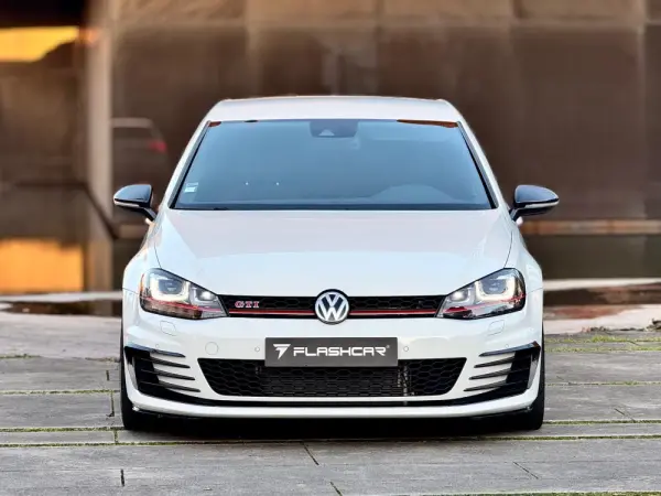 Volkswagen Golf 34
