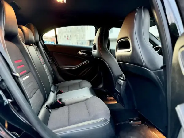 Mercedes-Benz A 180 21