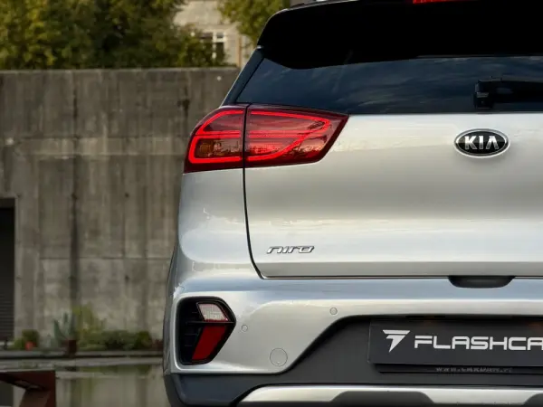 Kia Niro 1.6GDI HEV (Híbrido) TX 28
