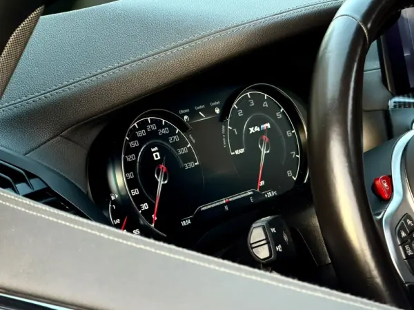 BMW X4 M Competition 19