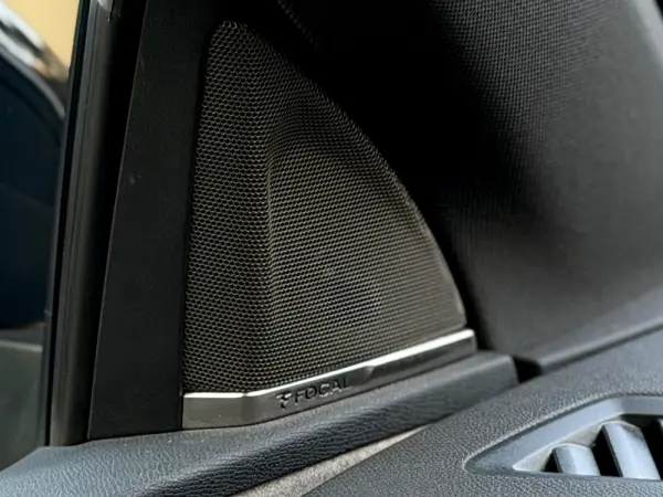 Peugeot 3008 1.6 Hybrid4 GT Line e-EAT8 4