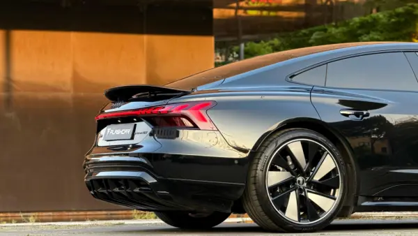 Audi e-tron GT quattro 84