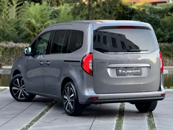 Mercedes-Benz T 180 Outro 16