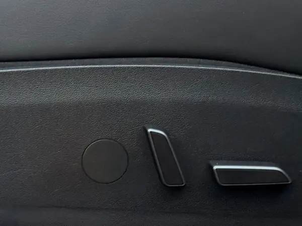 Tesla Model 3 Long range 17