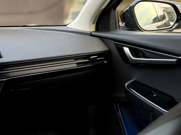 Kia EV6 77.4 kWh Earth 8