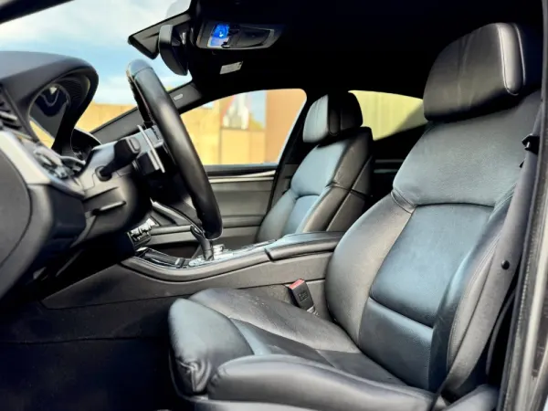 BMW 520 d Pack M Auto 5