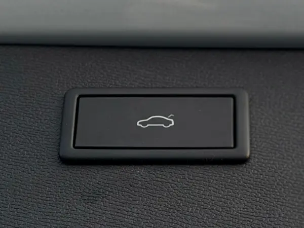 Cupra Formentor 1.4 e-Hybrid DSG VZ 18