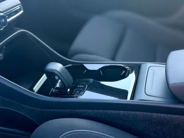 Volvo C40 Recharge 82 kWh Single M. Extended Range RWD Ultimate 15