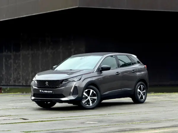 Peugeot 3008 1.2 PureTech Allure Pack EAT8 6