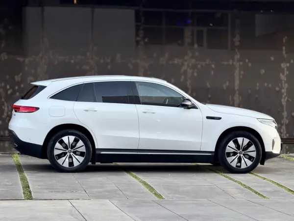 Mercedes-Benz EQC 400 4Matic AMG Line 19