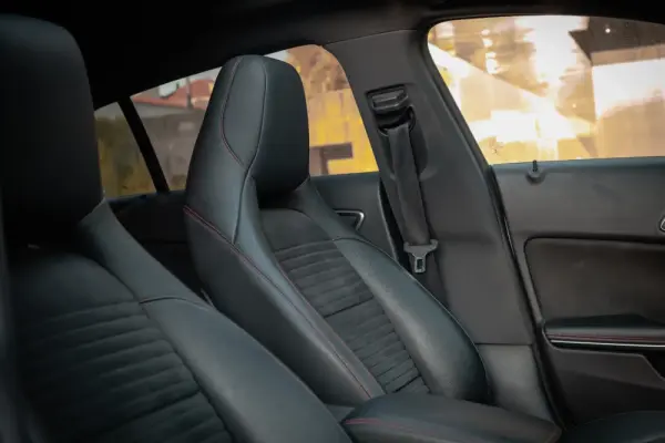 Mercedes-Benz CLA 220 Shooting Brake d 4Matic 7G-DCT AMG Line 35
