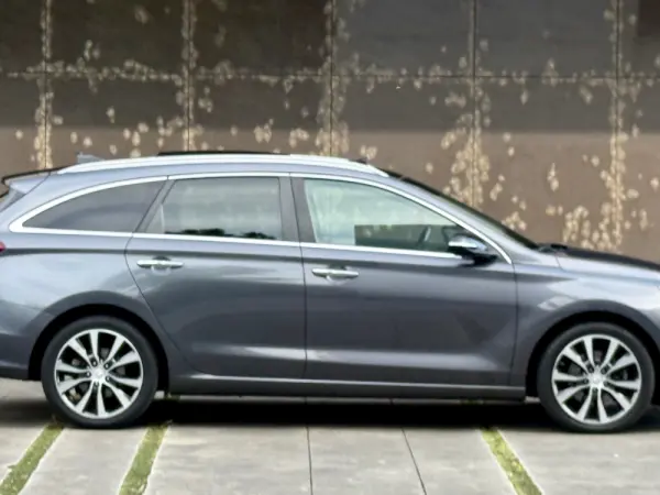 Hyundai i30 SW 1.6 CRDi Style+Navi 13