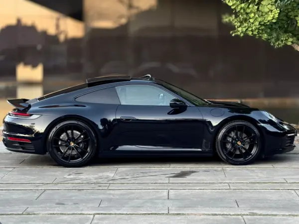 Porsche 911 (992) Carrera 4 PDK 36