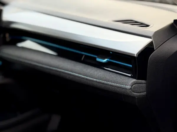 MG MG5 5 Standard Luxury 27