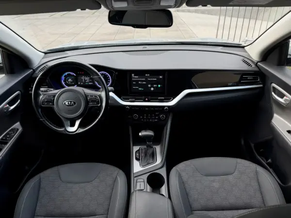 Kia Niro 1.6GDI HEV (Híbrido) TX 19