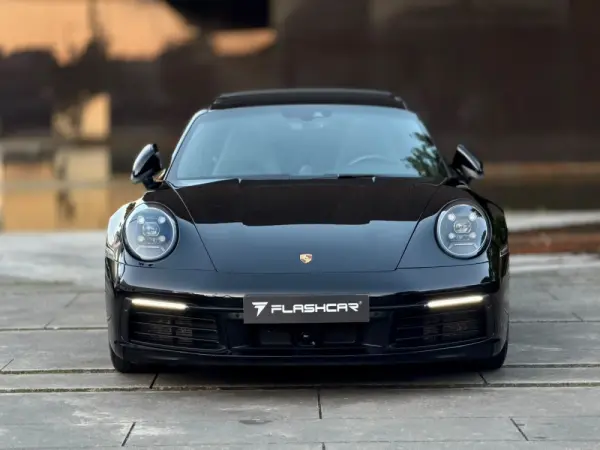 Porsche 911 (992) Carrera 4 PDK 11