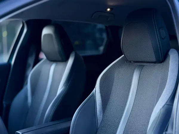 Peugeot 308 SW 1.2 PureTech Allure EAT6 38