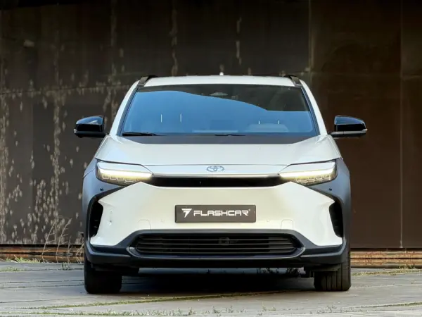 Toyota bZ4X 71,4 kWh Lounge 36