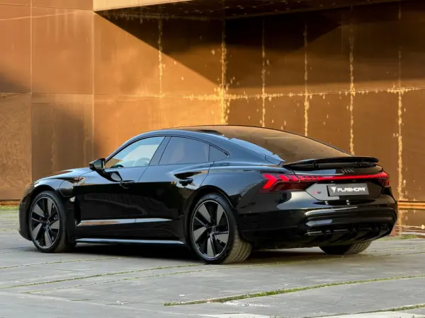 Audi e-tron GT quattro 48