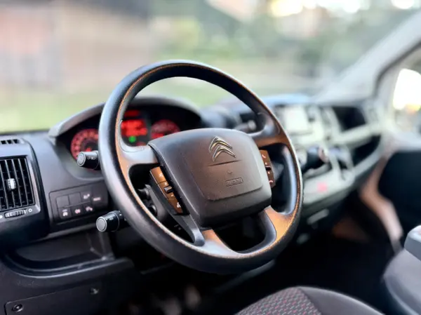 Citroën Jumper 2.2 BlueHDi 35 Heavy L4 CD 21