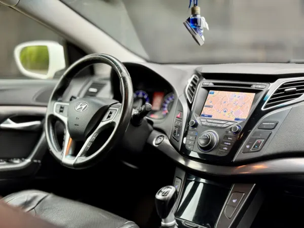 Hyundai i40 Premium 6