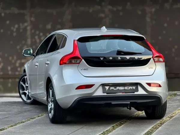 Volvo V40 ocean race 30
