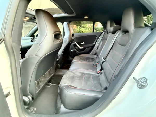 Mercedes-Benz CLA 200 AMG LOOK 35AMG 8